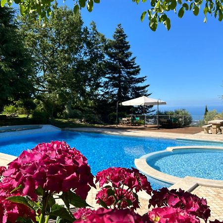 La Terrazza Sulla Versilia Pietrasanta Exterior foto